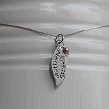 Load image into Gallery viewer, religious verse leaf necklace with pink pearl